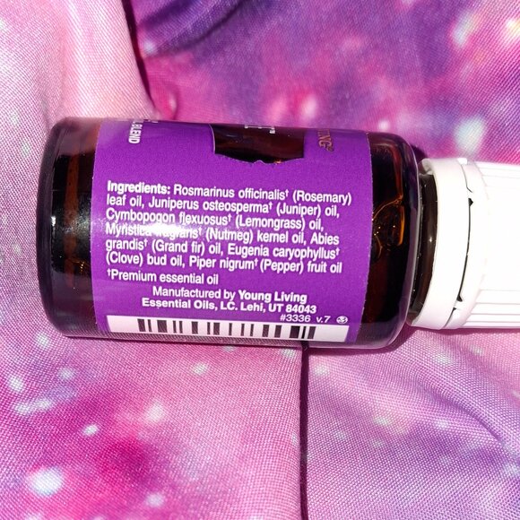 En-R-Gee Young Living Essential oil blend 15ml - Picture 2 of 2